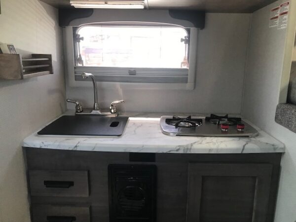 Lance 650 Used 2022 - Image 7