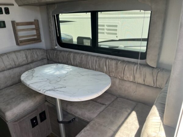 Used 2021 Lance 865 - Image 6