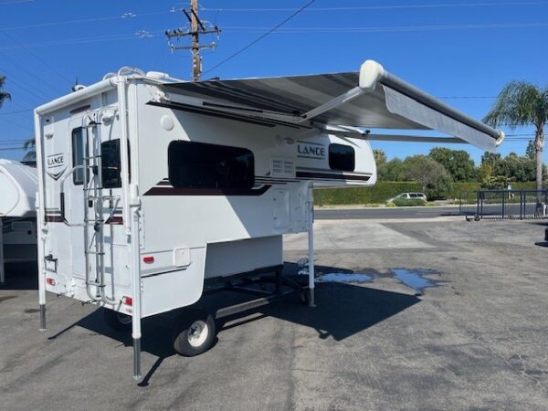 Used 2021 Lance 865