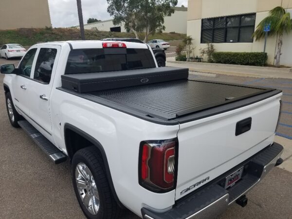 Toyota Sierra Truck with American Work Cover