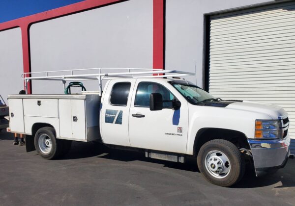 Service Body with Black Maxx Truck Rack Over Cab